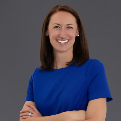 Erin Jones headshot